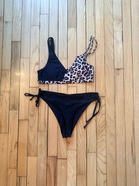 Leopard print Black Two-Piece Bikini Swim Set